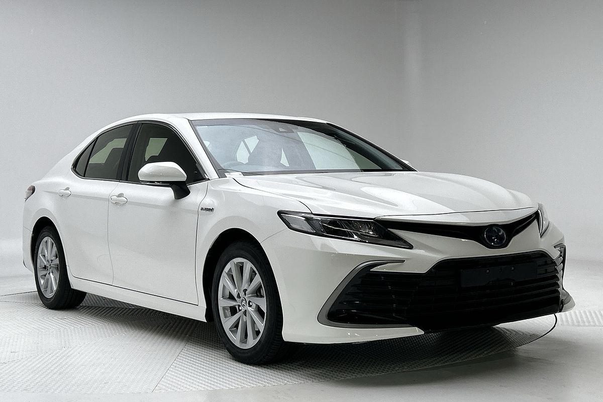 2024 Toyota Camry Ascent AXVH70R
