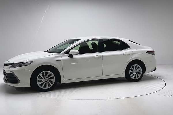 2024 Toyota Camry Ascent AXVH70R thumb-3