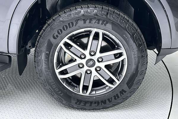2025 Ford Everest Trend 2.0L thumb-9