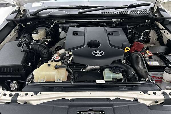 2022 Toyota Hilux SR GUN126R 4X4 thumb-10