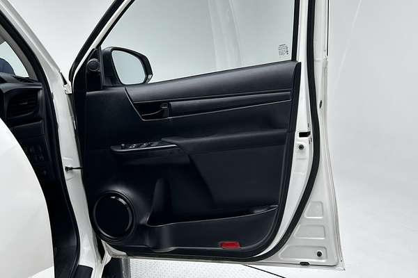 2022 Toyota Hilux SR GUN126R 4X4 thumb-18