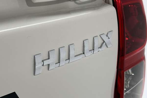 2022 Toyota Hilux SR GUN126R 4X4 thumb-21