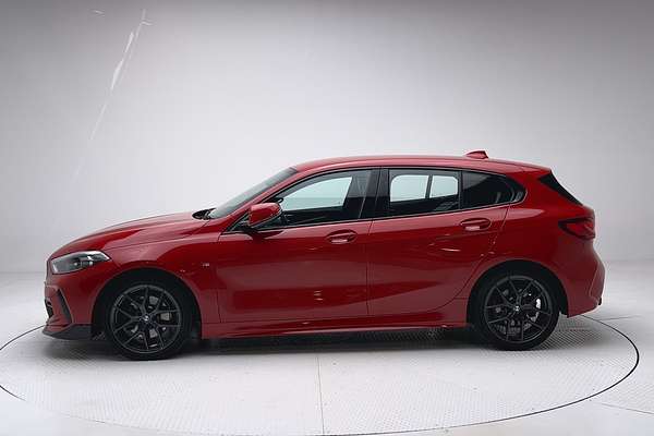 2020 BMW 1 Series 118i M Sport F40 thumb-4