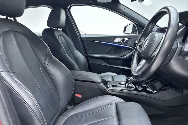 2020 BMW 1 Series 118i M Sport F40 thumb-12