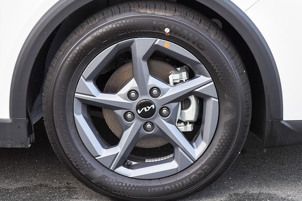 2025 Kia K4 S CL4m thumb-3