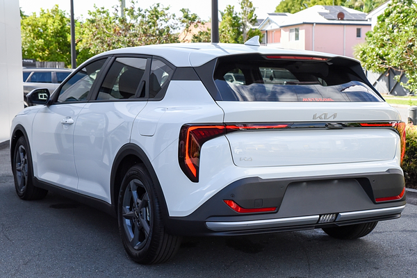 2025 Kia K4 S CL4m thumb-5