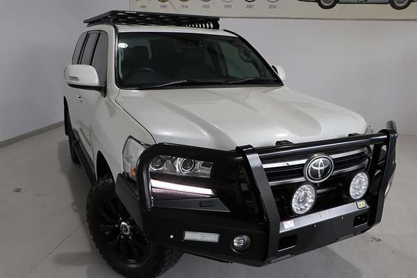 2017 Toyota Landcruiser Sahara VDJ200R