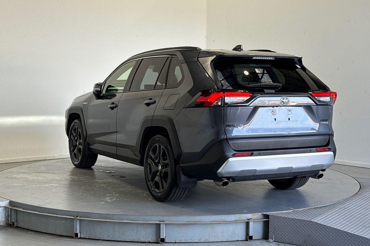 2024 Toyota RAV4 EDGE (AWD) HYBRID AXAH54R