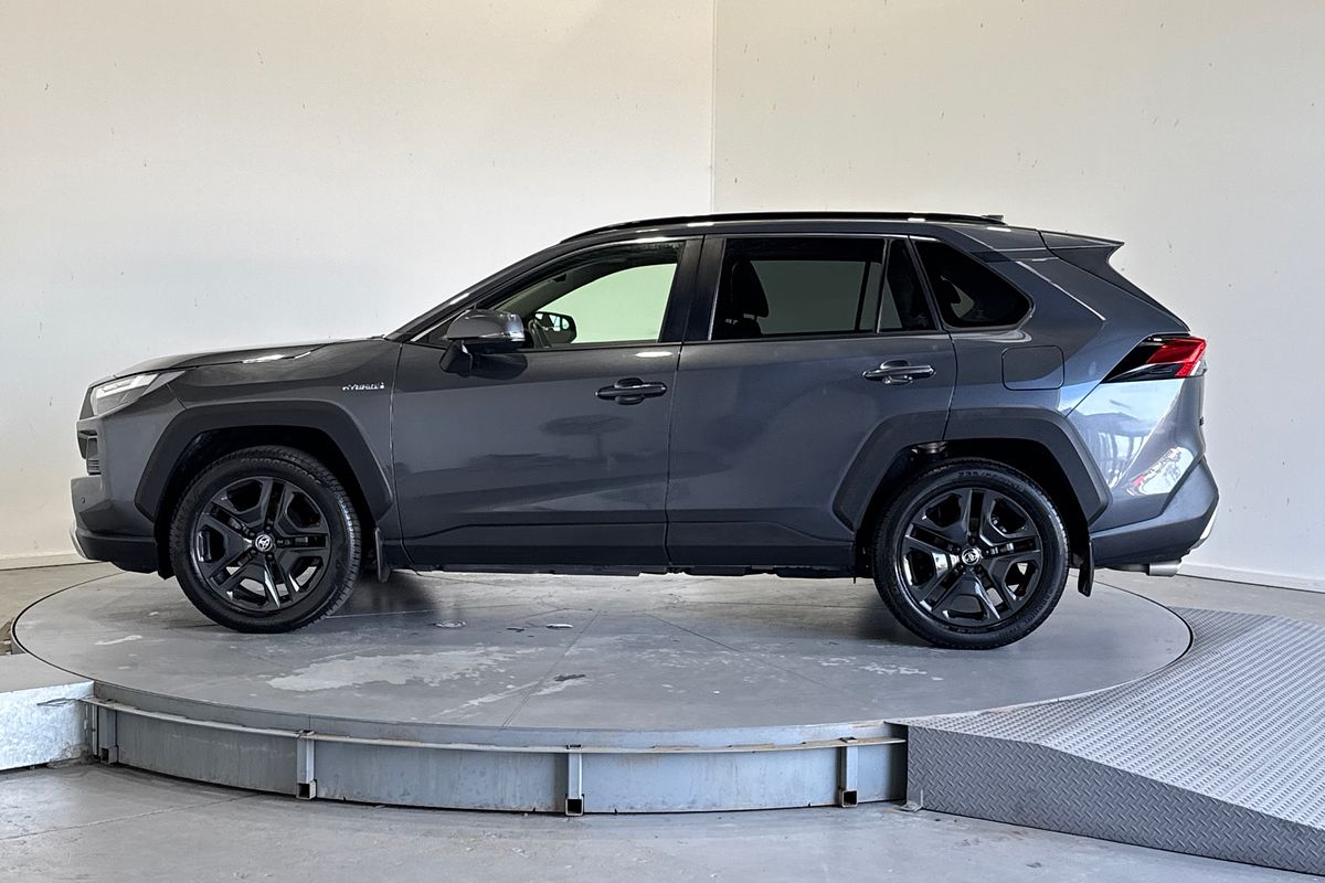 2024 Toyota RAV4 EDGE (AWD) HYBRID AXAH54R