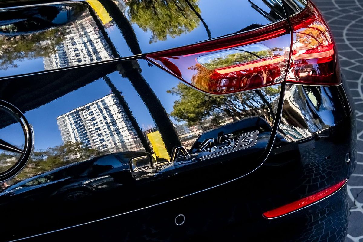C118 806MY CLA45 AMG Edition R CPE SSD 8sp 2