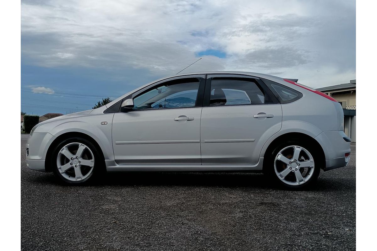 2006 Ford Focus Zetec LS