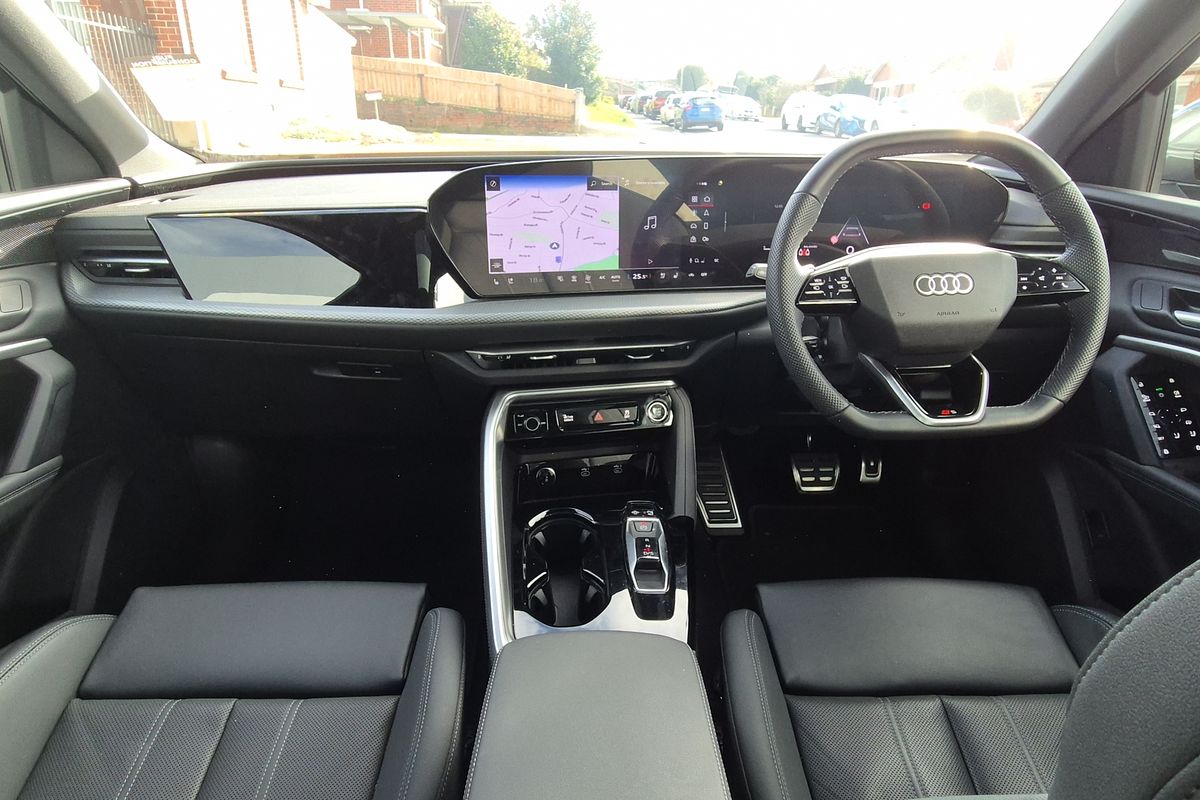 MY25 Audi Q5 SUV TDI quattro sport