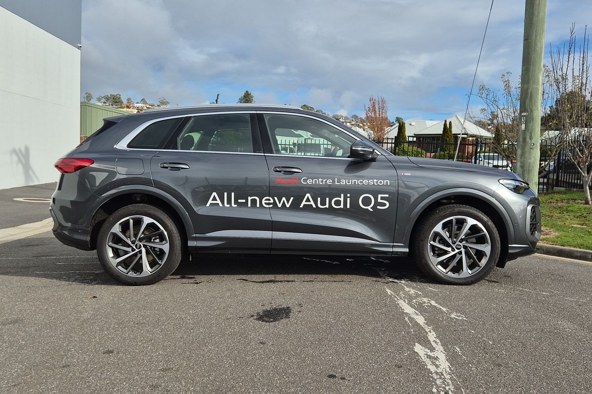 MY25 Audi Q5 SUV TDI quattro sport