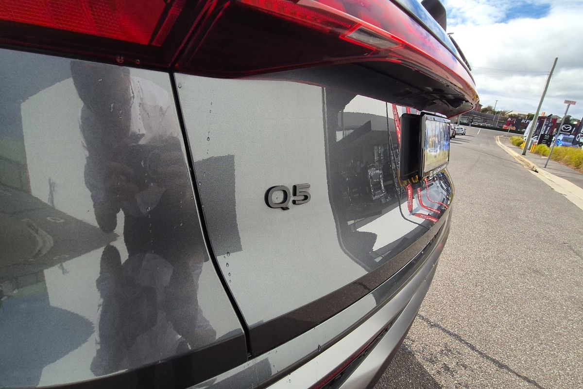 MY25 Audi Q5 SUV TDI quattro sport
