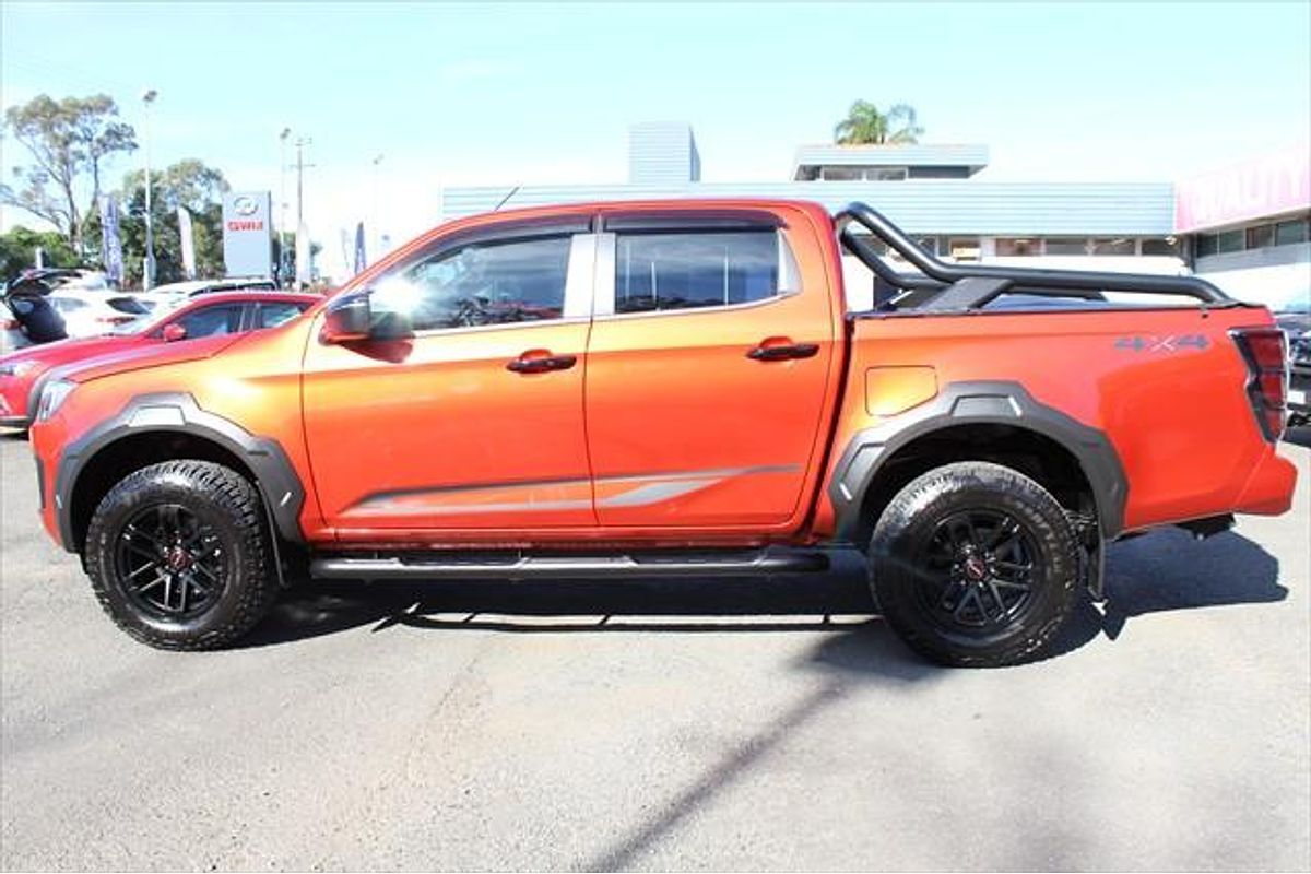 2024 Isuzu D-MAX BLADE 4X4