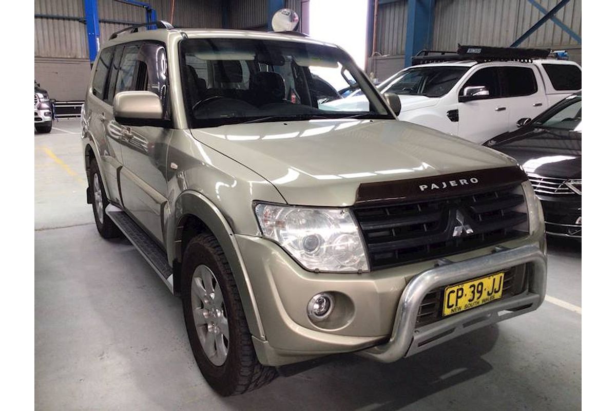 2013 Mitsubishi Pajero GLX-R NW
