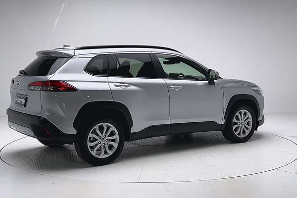 2024 Toyota Corolla Cross GXL MXGA10R thumb-7