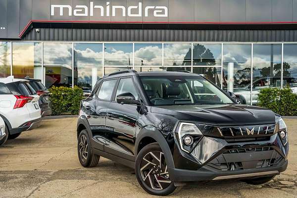 2025 Mahindra XUV3XO AX7L