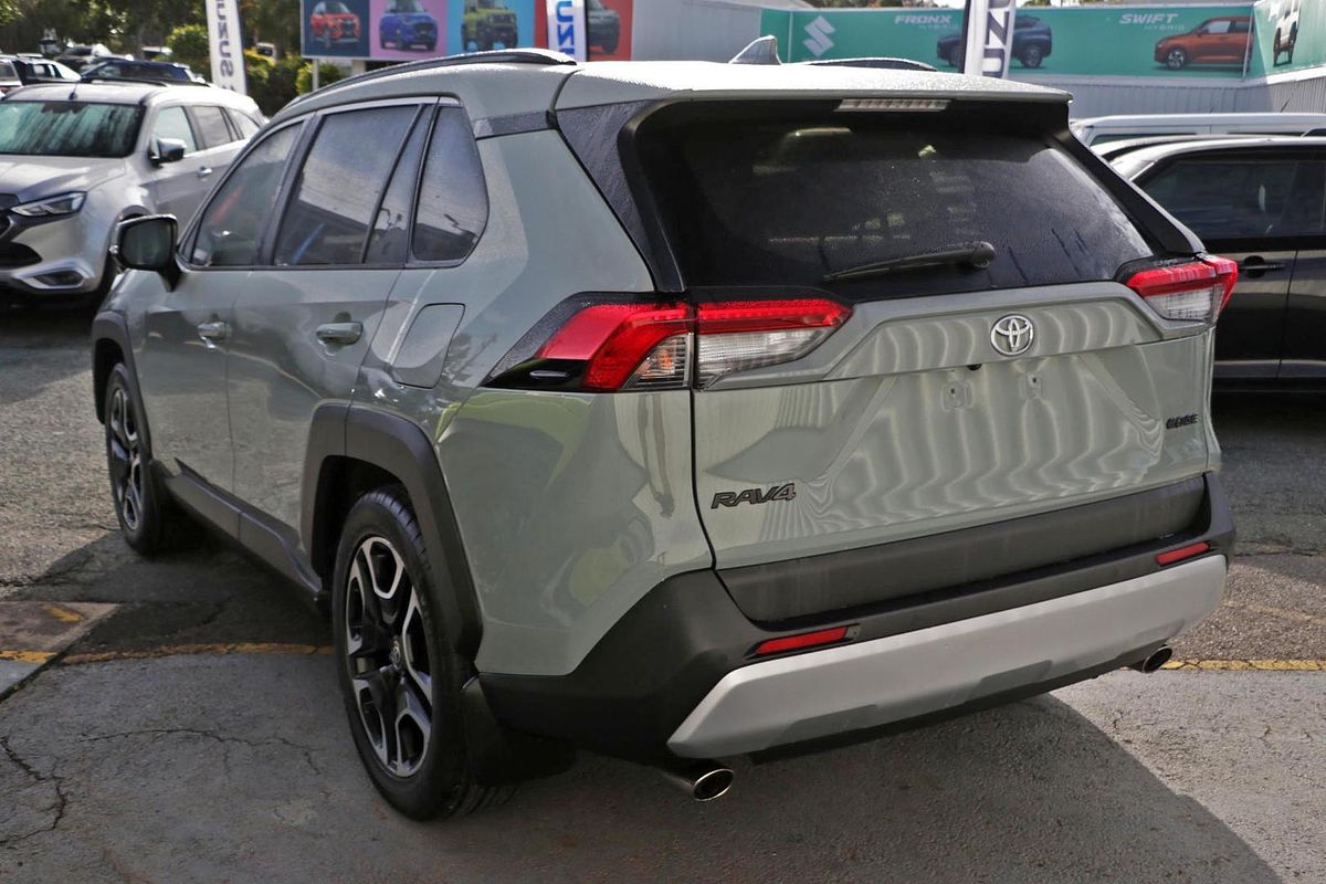 2020 Toyota RAV4 Edge AXAA54R