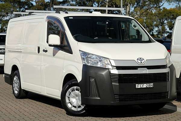 2022 Toyota Hiace GDH300R LWB