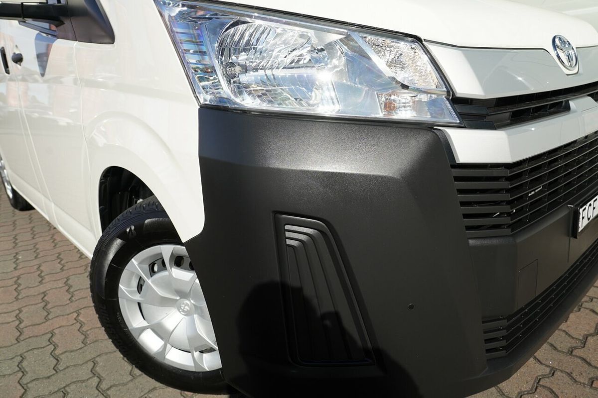 2022 Toyota Hiace GDH300R LWB