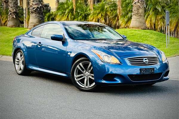 2009 Nissan Skyline 370GT Type S CKV36