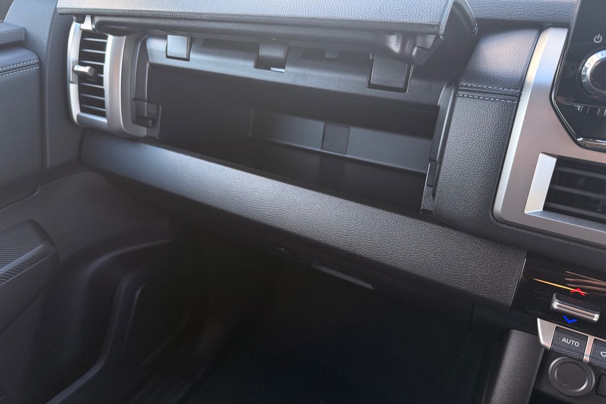 2025 Mitsubishi MV