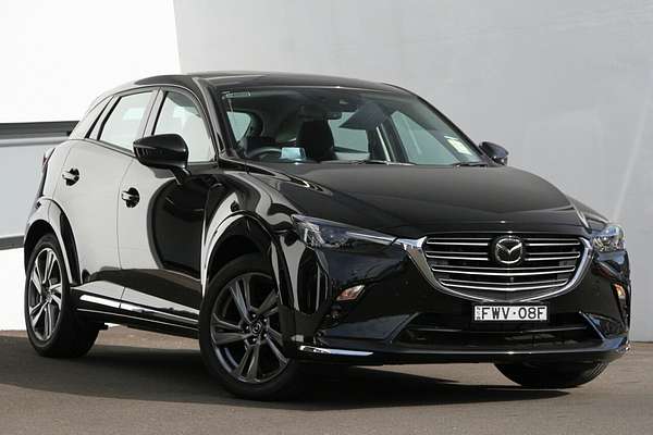 2025 Mazda CX-3 G20 Akari DK