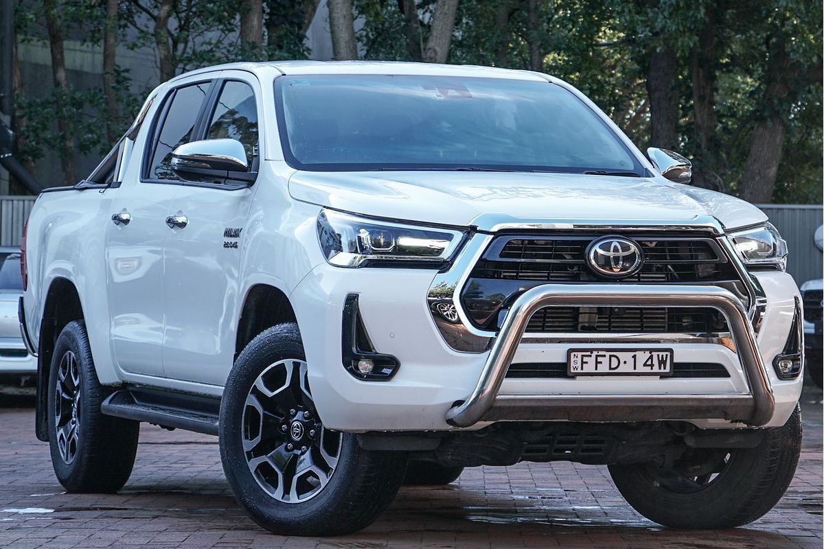 2023 Toyota Hilux SR5 GUN126R 4X4