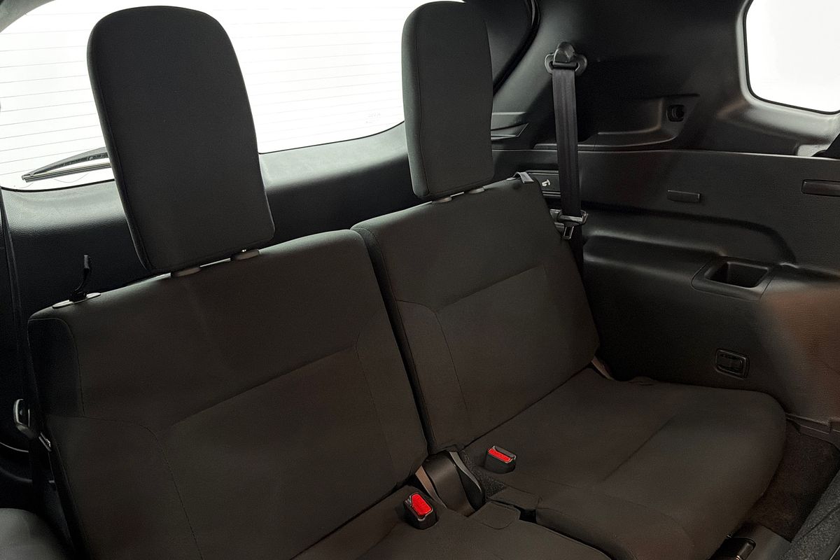 2024 Mitsubishi Outlander LS ZM