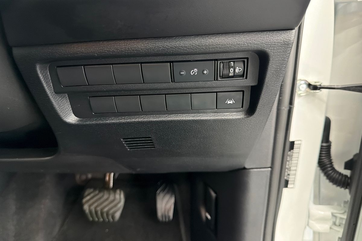 2024 Mitsubishi Outlander LS ZM