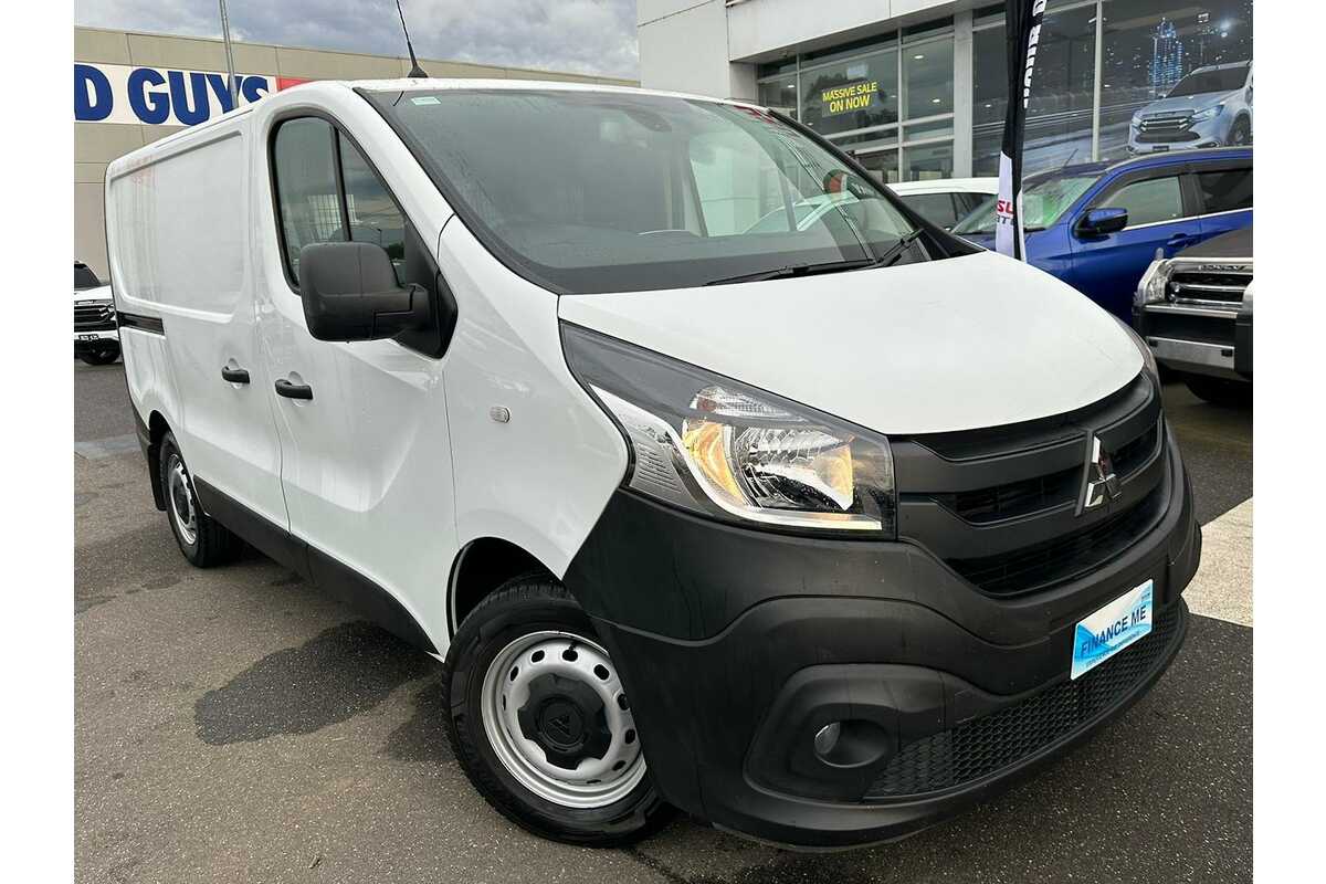 2021 Mitsubishi Express GLX SN