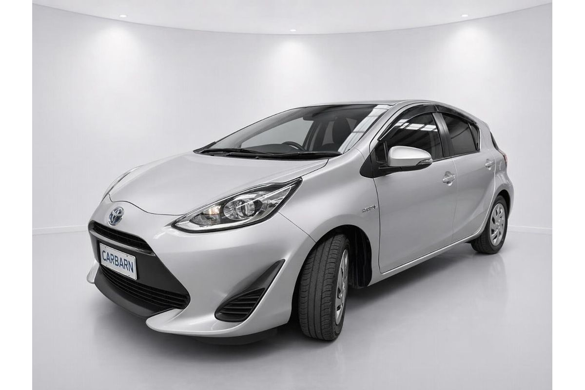 2017 Toyota aqua S NHP10