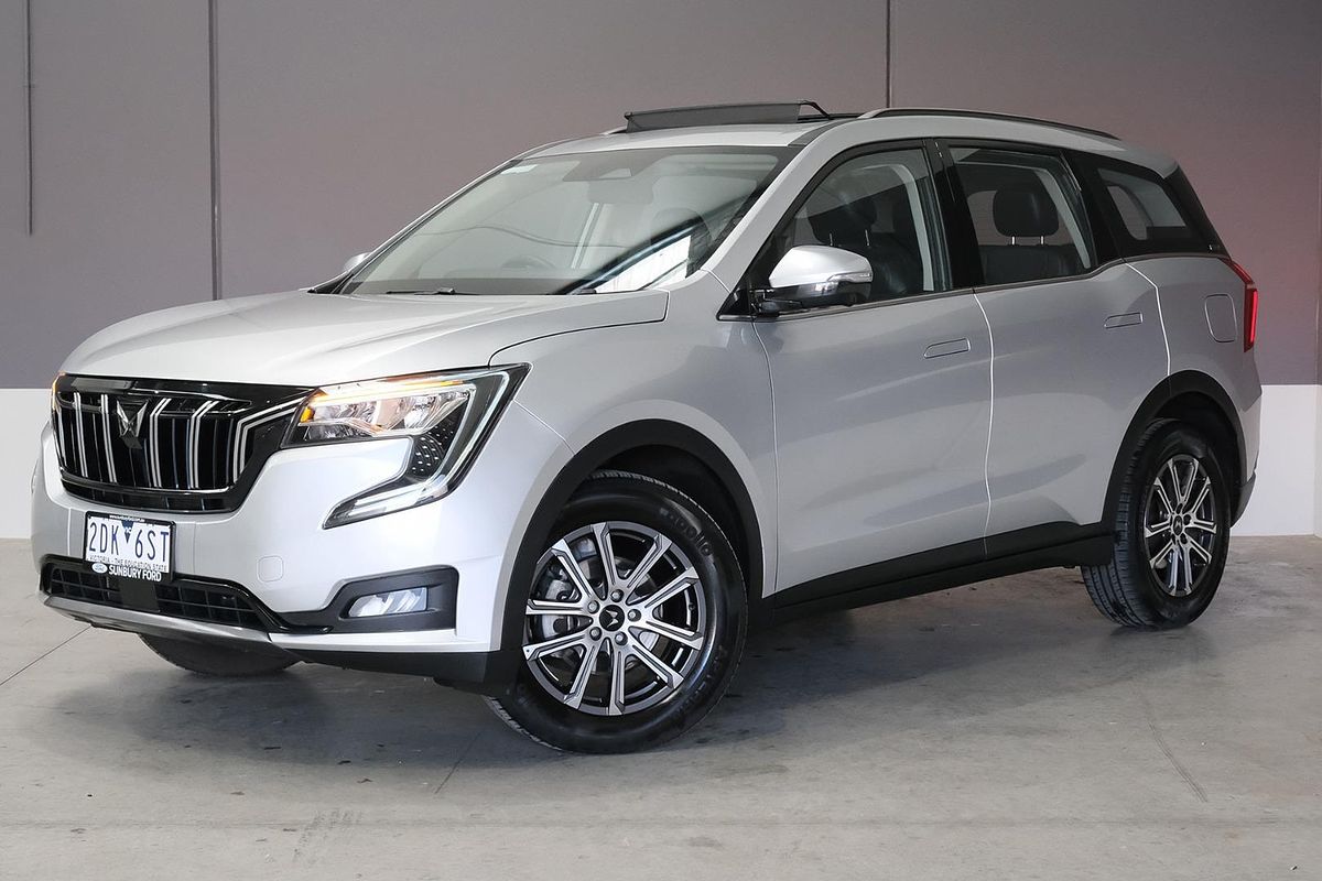 2025 Mahindra XUV700 AX7L