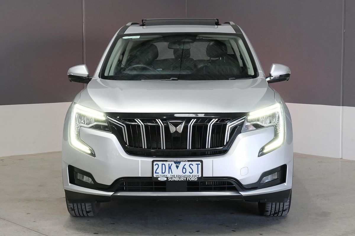 2025 Mahindra XUV700 AX7L