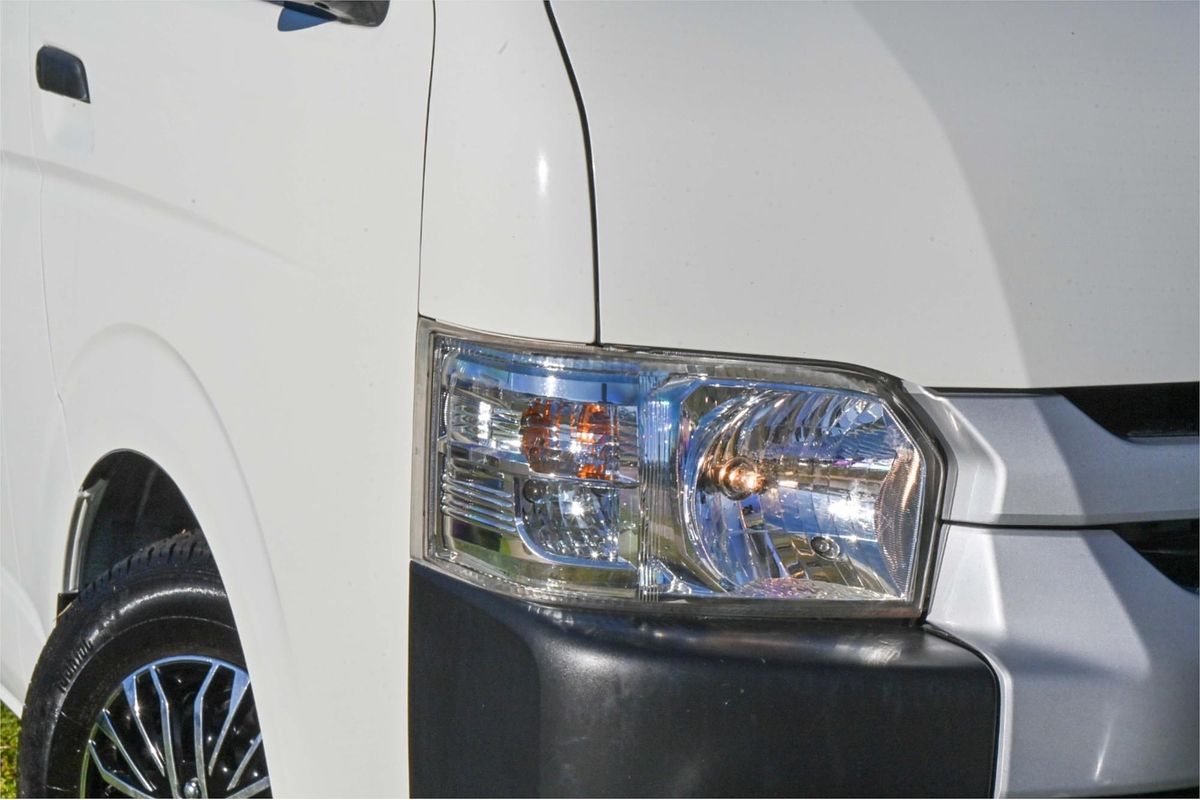 2015 Toyota Hiace Commuter KDH223R ELWB High Roof