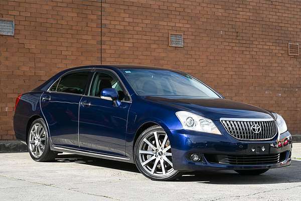 2011 Toyota Crown C Type URS206