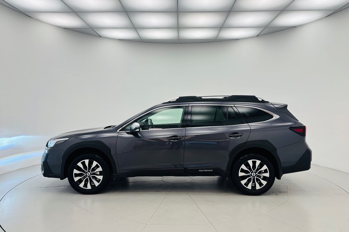 MY25 Subaru Outback Touring XT