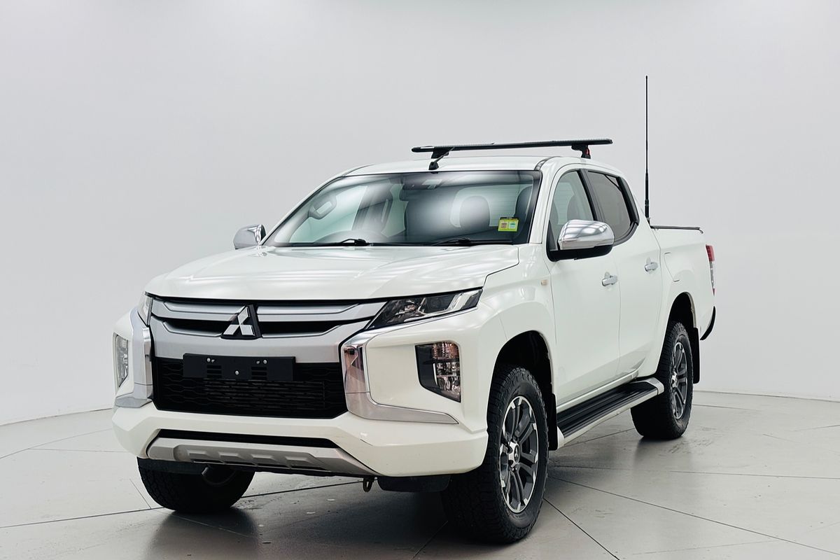 2021 Mitsubishi MR Triton GLX-R 2.4L D 6A/T 4X4 DC PU