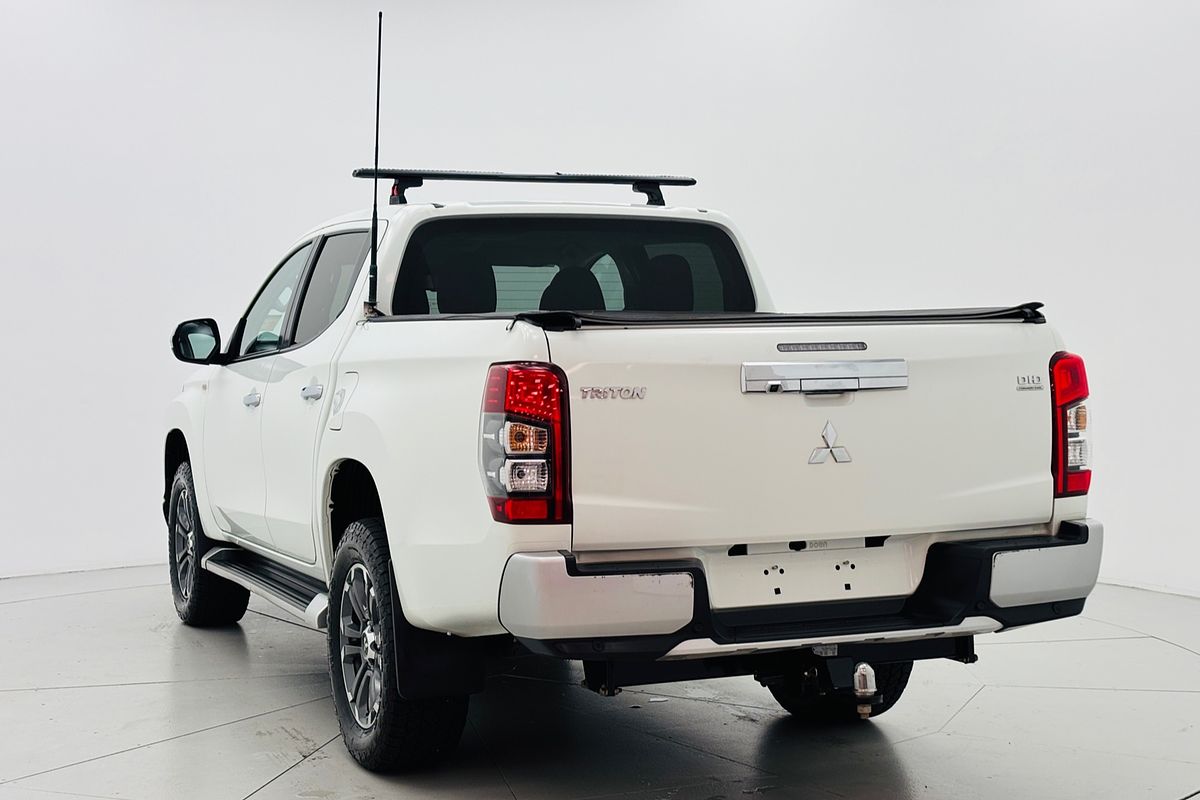 2021 Mitsubishi MR Triton GLX-R 2.4L D 6A/T 4X4 DC PU