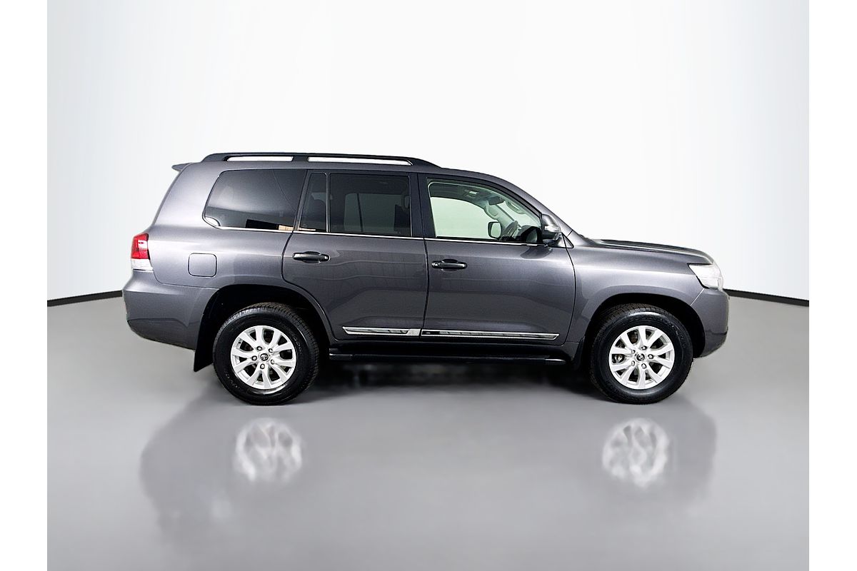 2020 Toyota Landcruiser Sahara VDJ200R