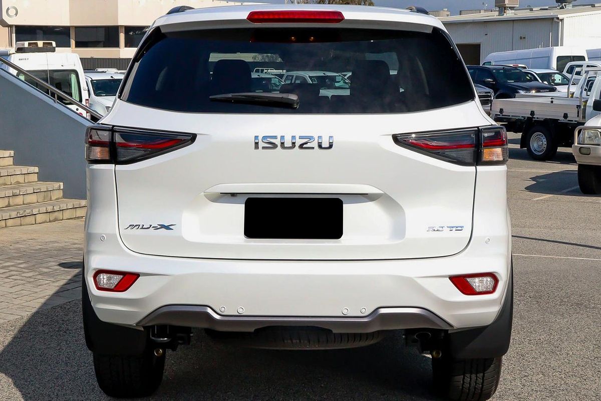 2023 Isuzu MU-X LS-U