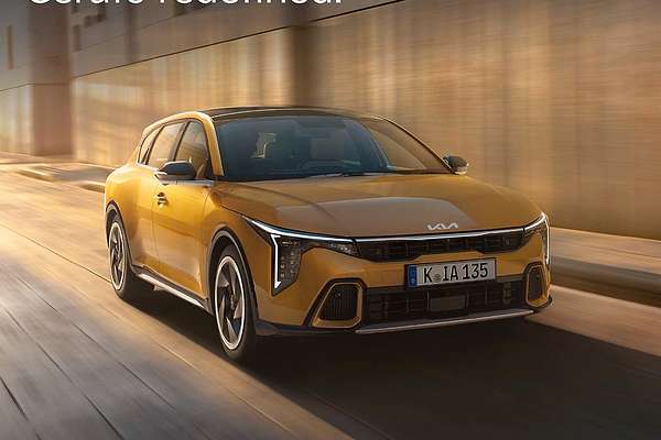 2025 Kia K4 Sport+ CL4m thumb-2
