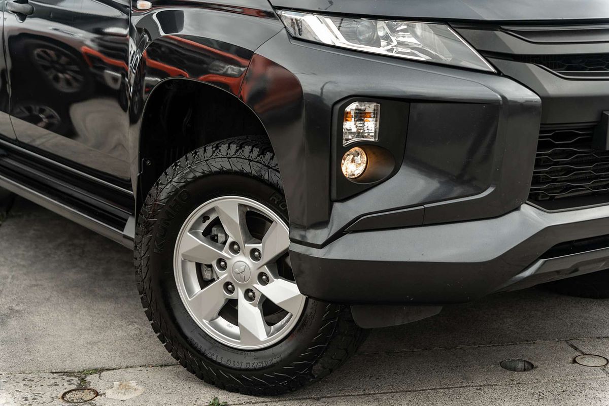 2022 Mitsubishi Triton GLX+ MR 4X4
