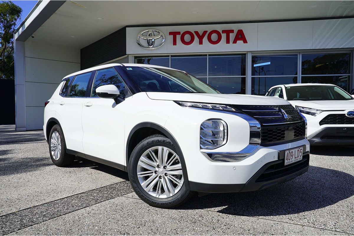 2022 Mitsubishi Outlander ES 7 SEAT (2WD) ZM2M46