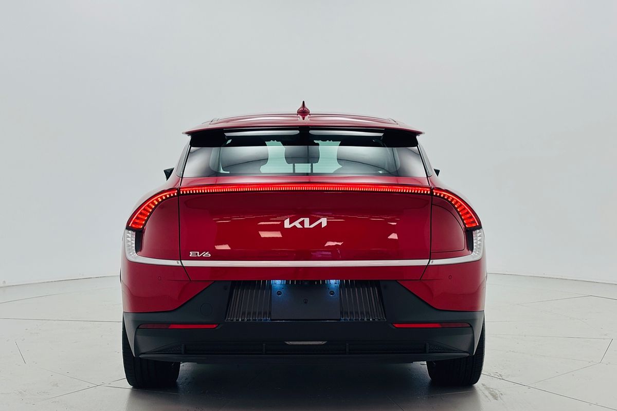 MY23 Kia EV6 AIR