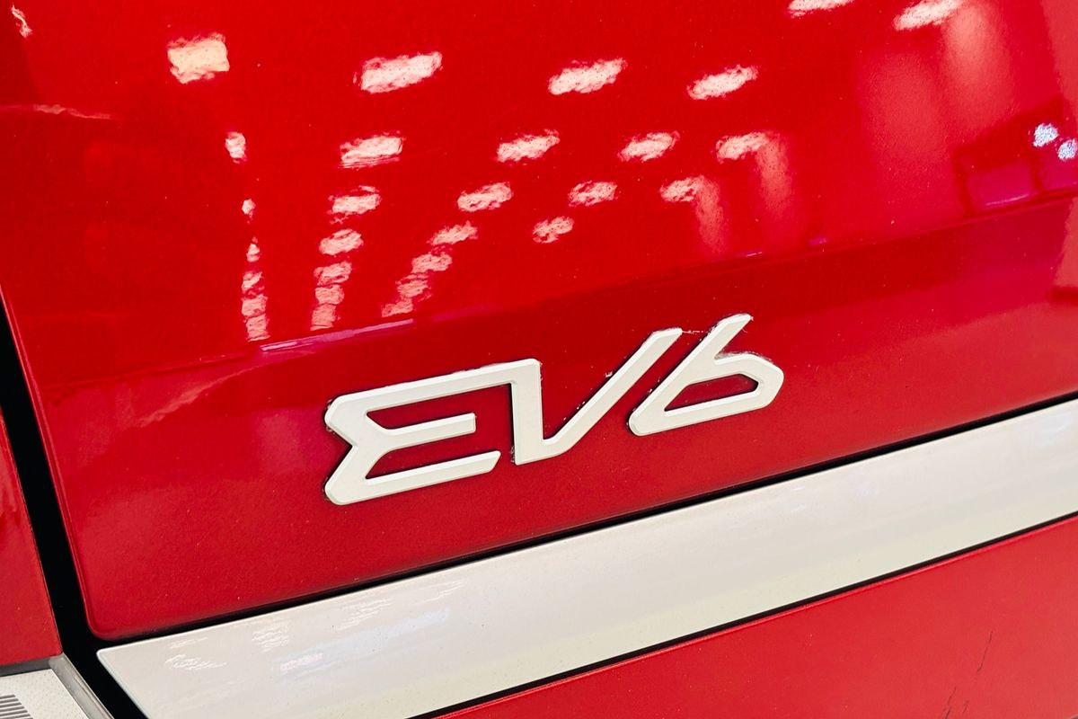 MY23 Kia EV6 AIR