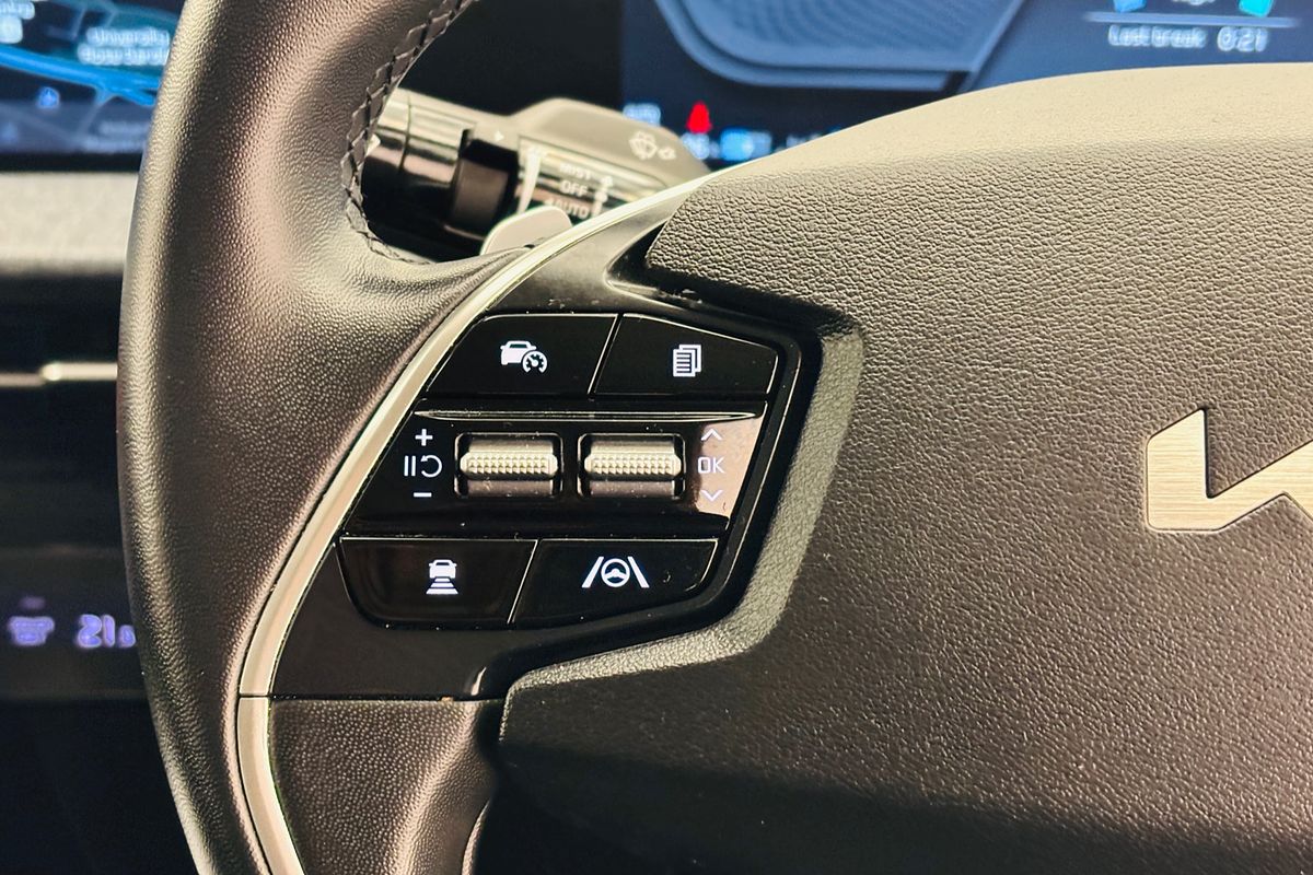 MY23 Kia EV6 AIR