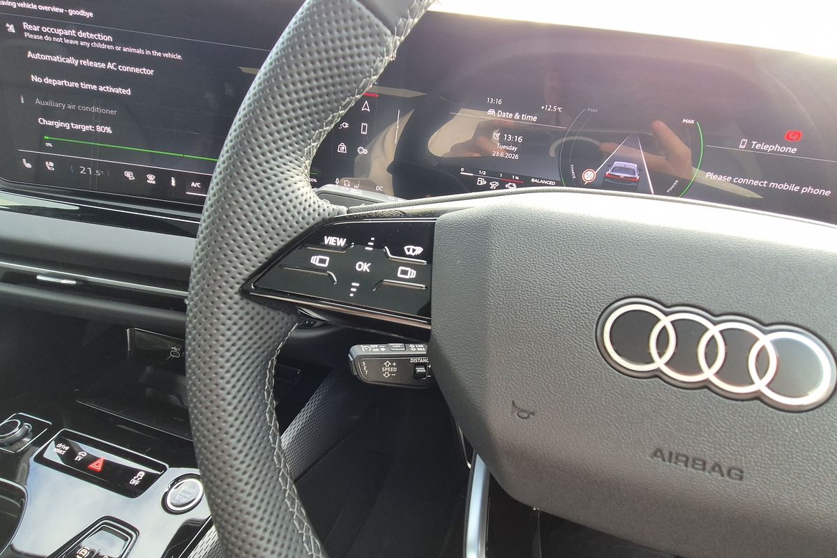 MY25 Audi A5 Sedan e-hybrid quattro 270KW S Line