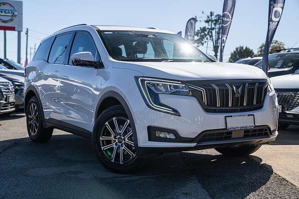 2025 Mahindra XUV700 AX7L